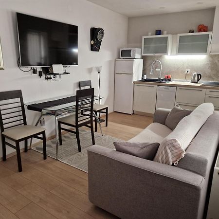 Studio Sweet Home Zagreb Bagian luar foto